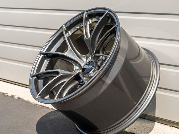 APEX VS-5RS 17 Inch Wheel (5x120) (Forged)