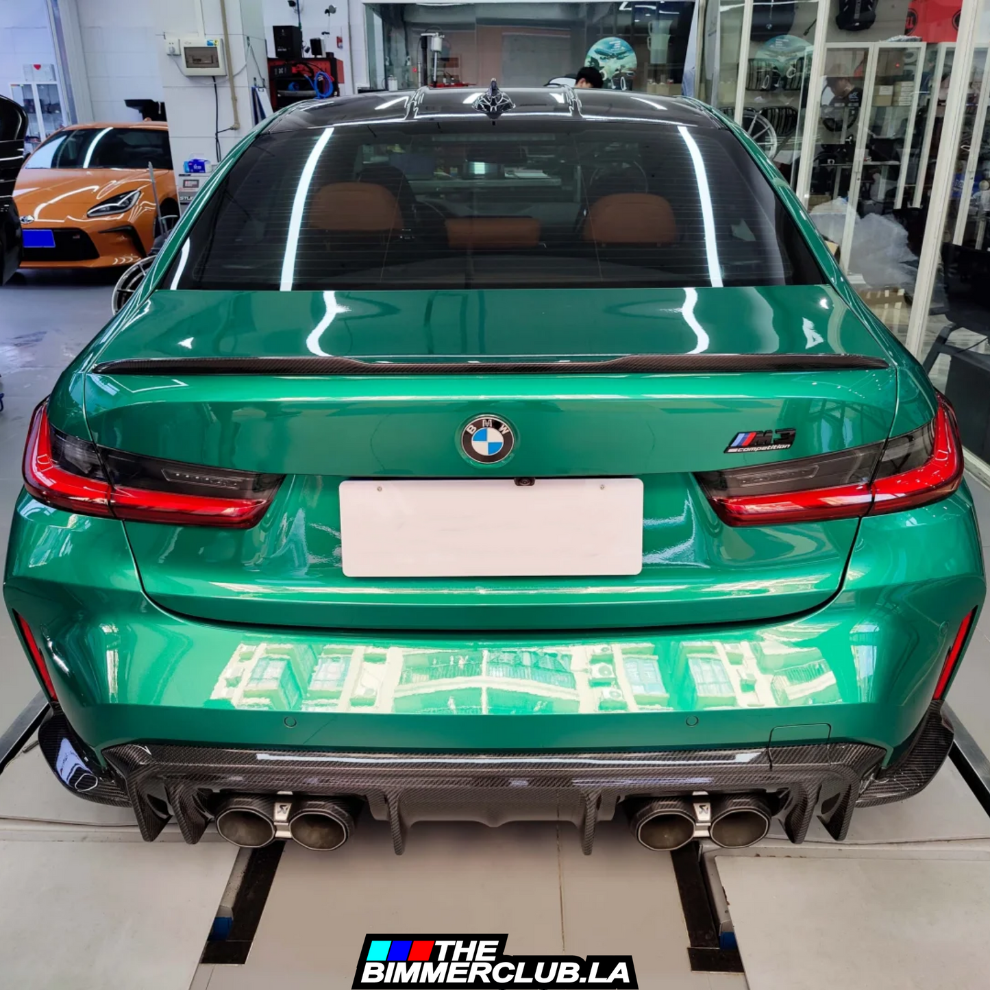 G8x M3 / M4 Dry Carbon Fiber 3D Style Diffuser