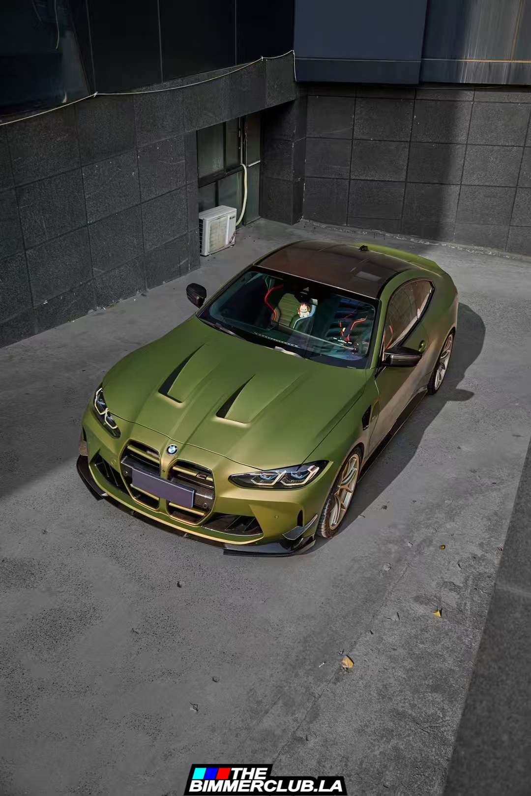 G8x M3 / M4 Dry Carbon Fiber AN Style Fenders